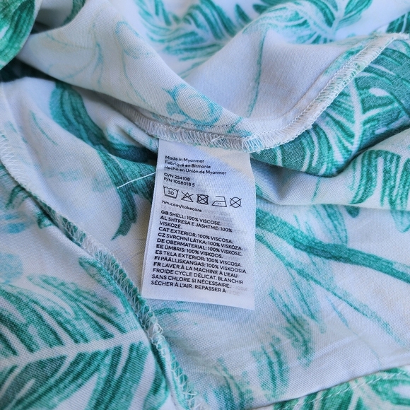 H&M White Green Viscose Short Sleeve Tropical Palm Leaf Tunic Dress Size S - Picture 11 of 11